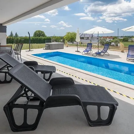 Vitanoa By Guide Žminj