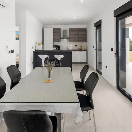 Vitanoa By Guide Villa