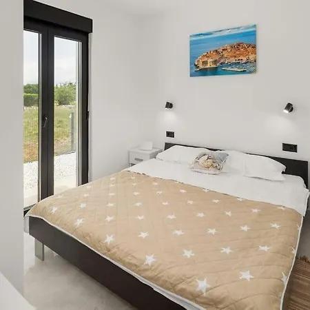 Vitanoa By Guide * Žminj